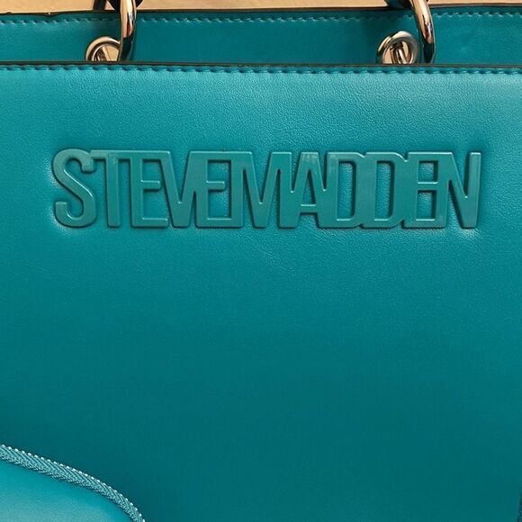 NWT Steve Madden (Bevelyn) Crossbody Bag w/ Airpod Pouch - Turquoise - Picture 2 of 9